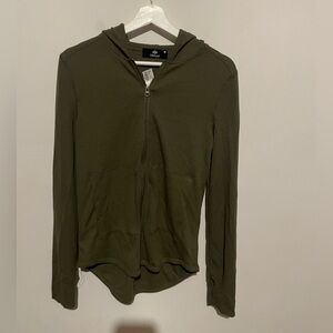 Twenty 5A, NWT, olive green light weight hooded zip up jacket, size‎ xs